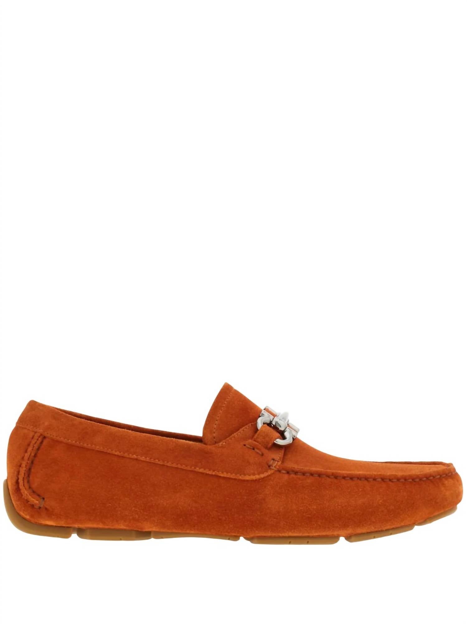 Salvatore Ferragamo Мужские замшевые мокасины Gancini коричневого цвета — фото 4