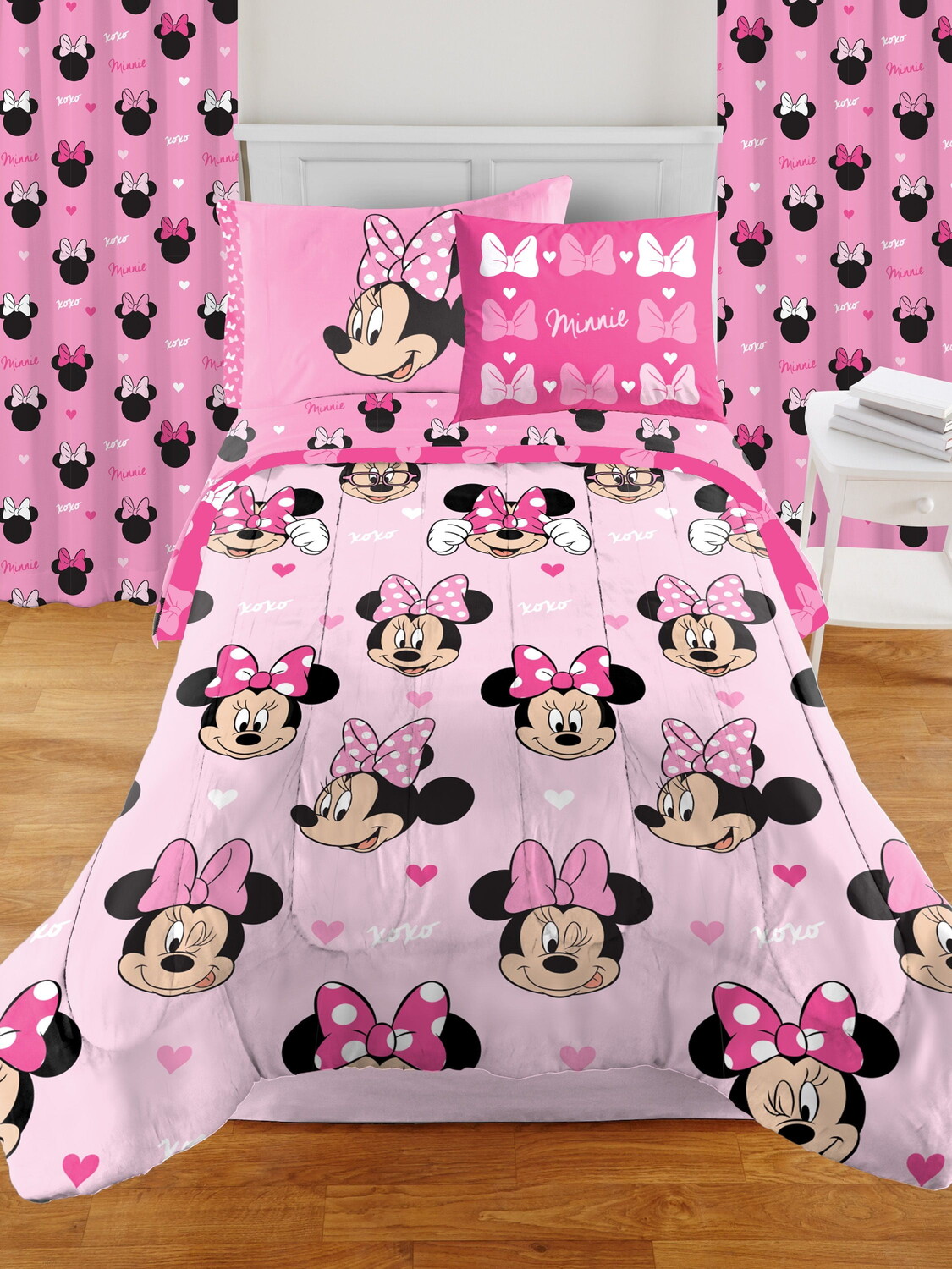 

Детский комплект в коробке Disney Minnie Mouse 9 предметов, розовый
