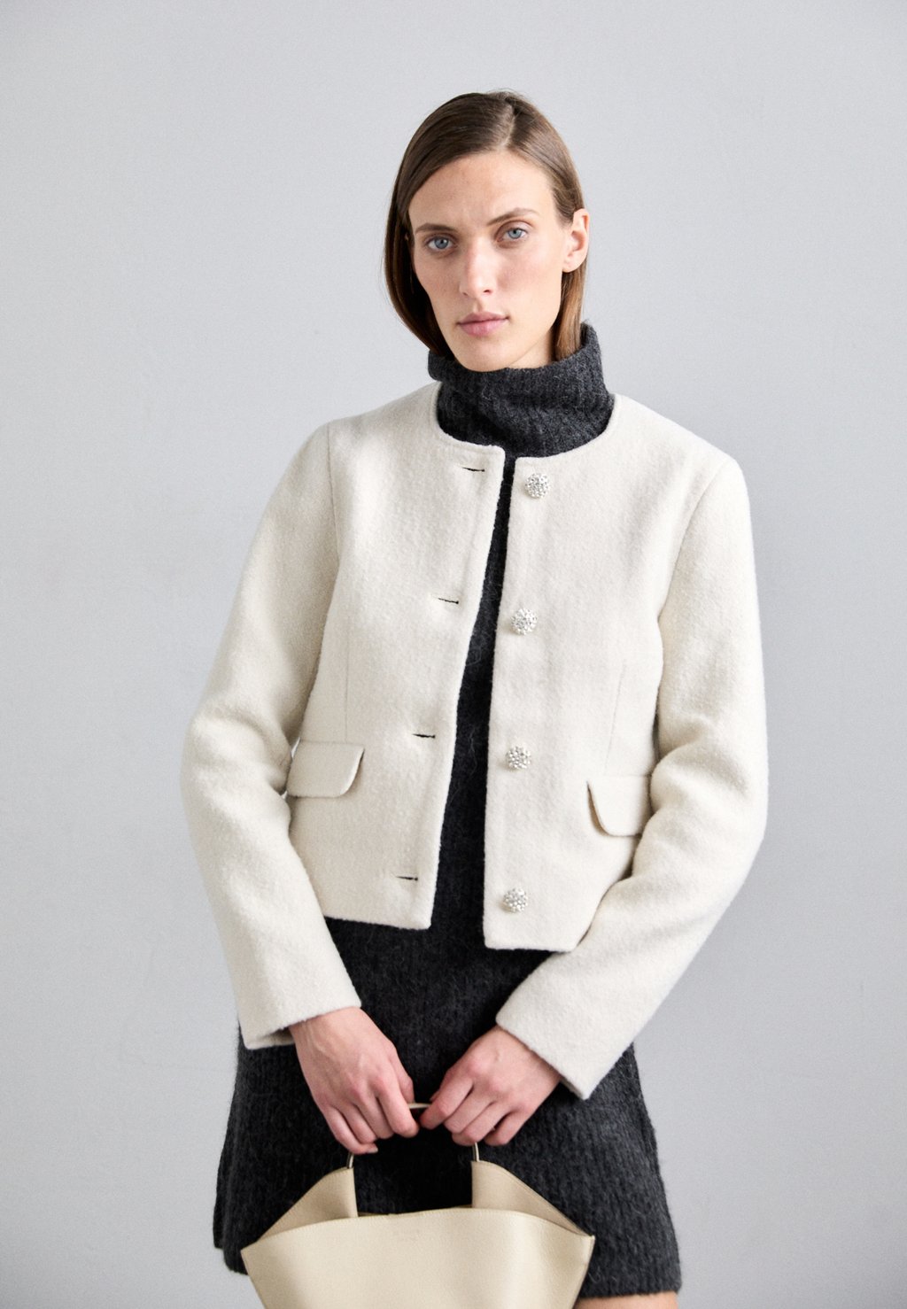

Блейзер AMALIA BUTTON JACKET DESIGNERS REMIX, молочный