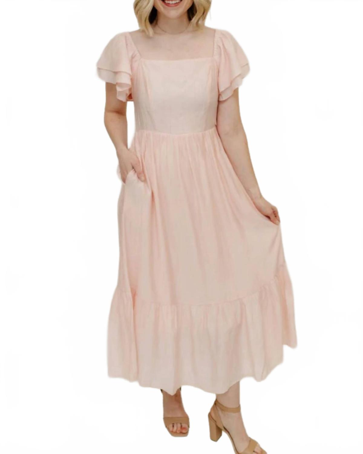 

Estee платье макси с рюшами и короткими рукавами в нежно-розовом цвете Listicle