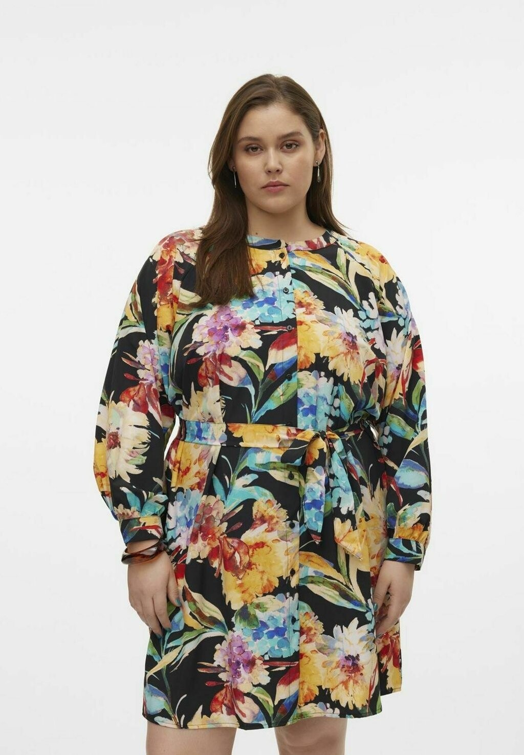 

Платье-рубашка Vero Moda Curve, черный