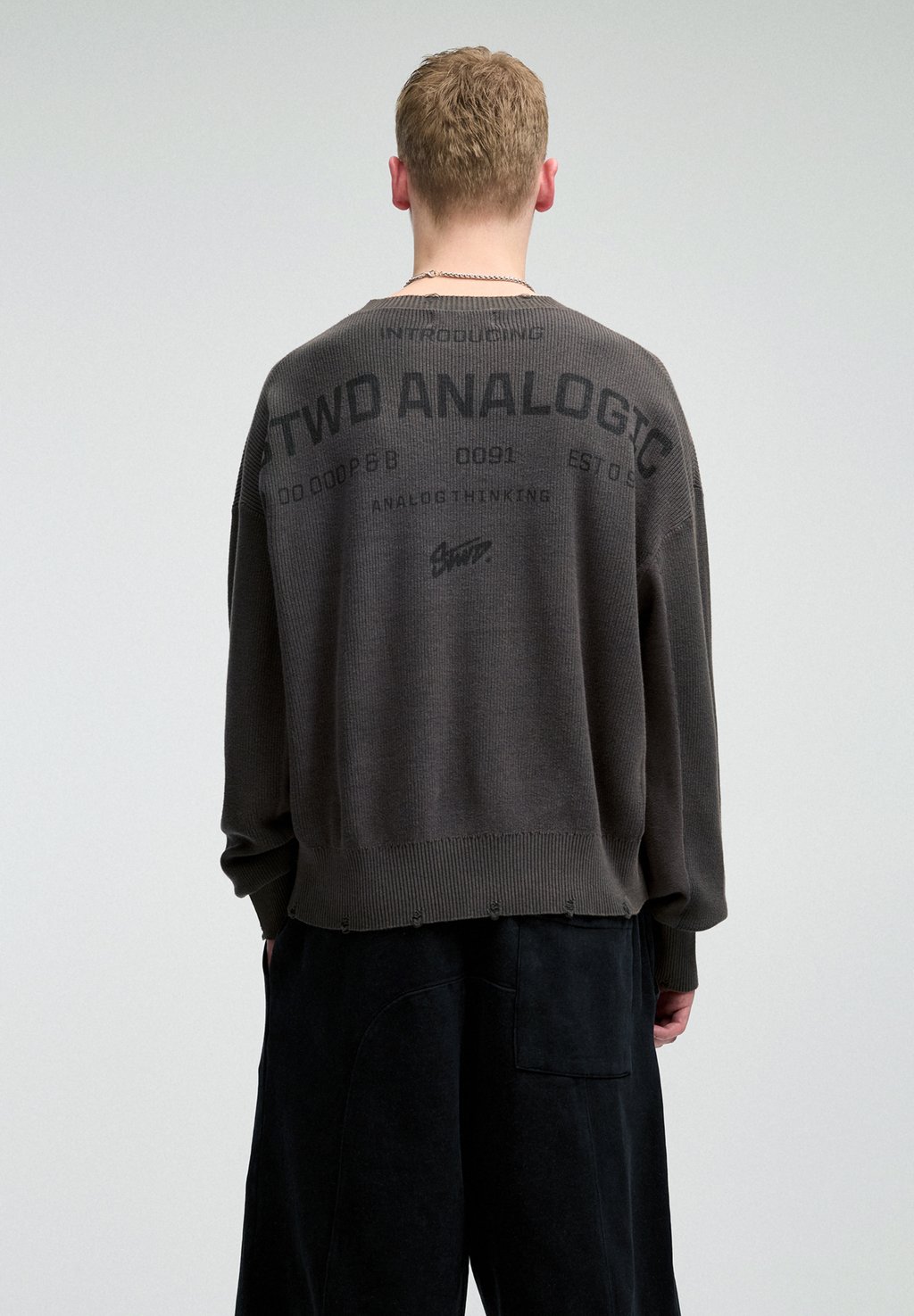 

Джемпер STWD GRAPHIC PULL&BEAR, темно-серый