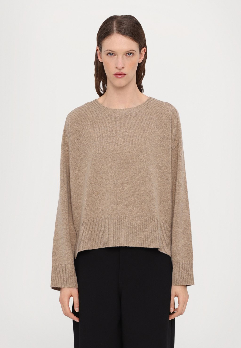 

Джемпер CREW NECK WIDE SLEEVE CLOSED, бежевый