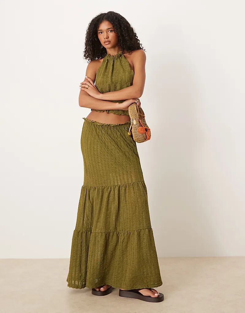 

Юбка макси с ярусами из фактурной ткани от ASOS DESIGN зеленого цвета