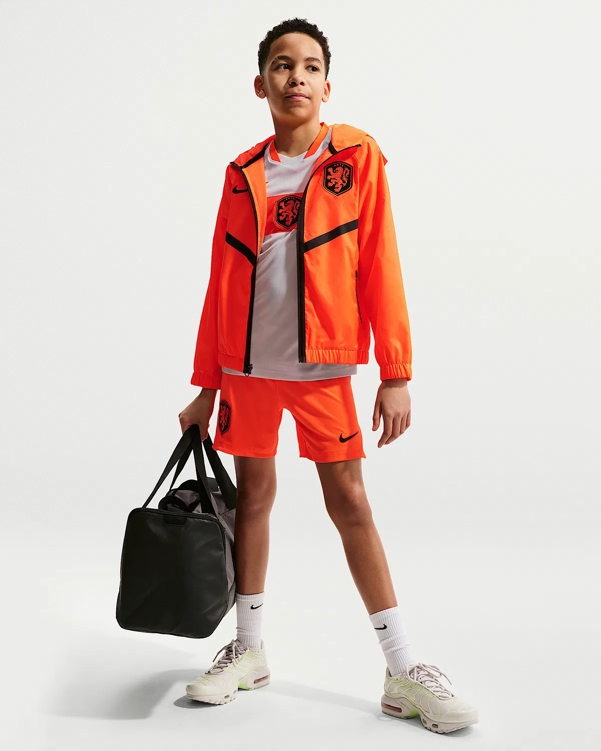 Детская куртка Nike Dri-FIT Soccer Anthem Jacket Netherlands, Hyper Crimson/Black — фото 4