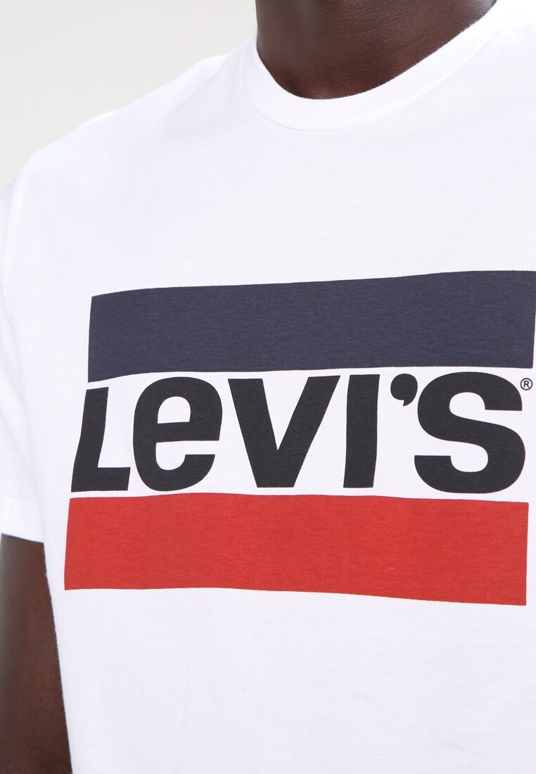 футболка с принтом Sportswear Logo Tee Levi's, белый — фото 4
