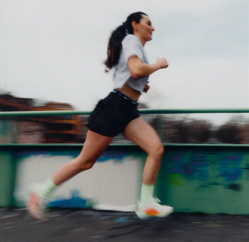 Женские кроссовки Nike Pegasus 41, цвет White/Crimson — фото 2