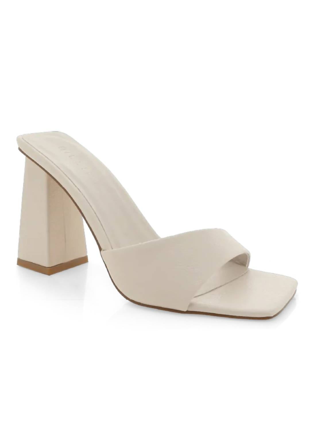 Женские босоножки Anna Heels белого цвета BiLLiNi
