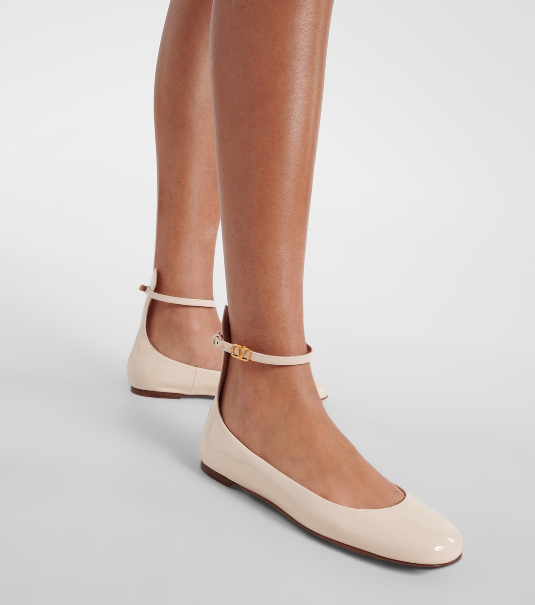 Балетки из лакированной кожи Tan-Go Valentino Garavani, Light Ivory — фото 4