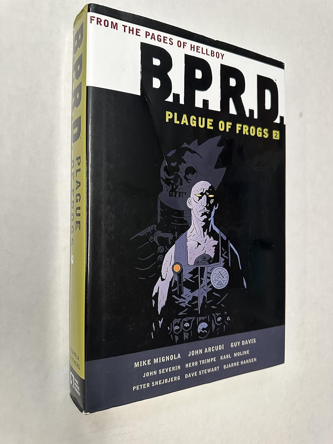 

B.P.R.D.: Plague of Frogs Hardcover Collection Volume 2 (Dark Horse)