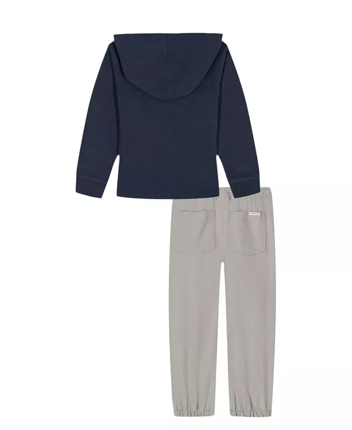 Мальчики 2T-7 комплект из 2 предметов: худи из слаб пике и брюки tech twill Calvin Klein, мультиколор — фото 2