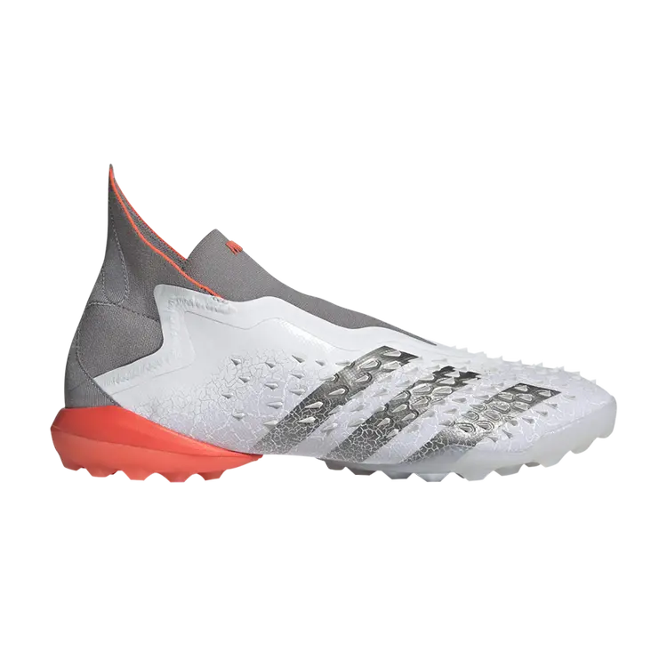 

Кроссовки Adidas Predator Freak+ TF, белый