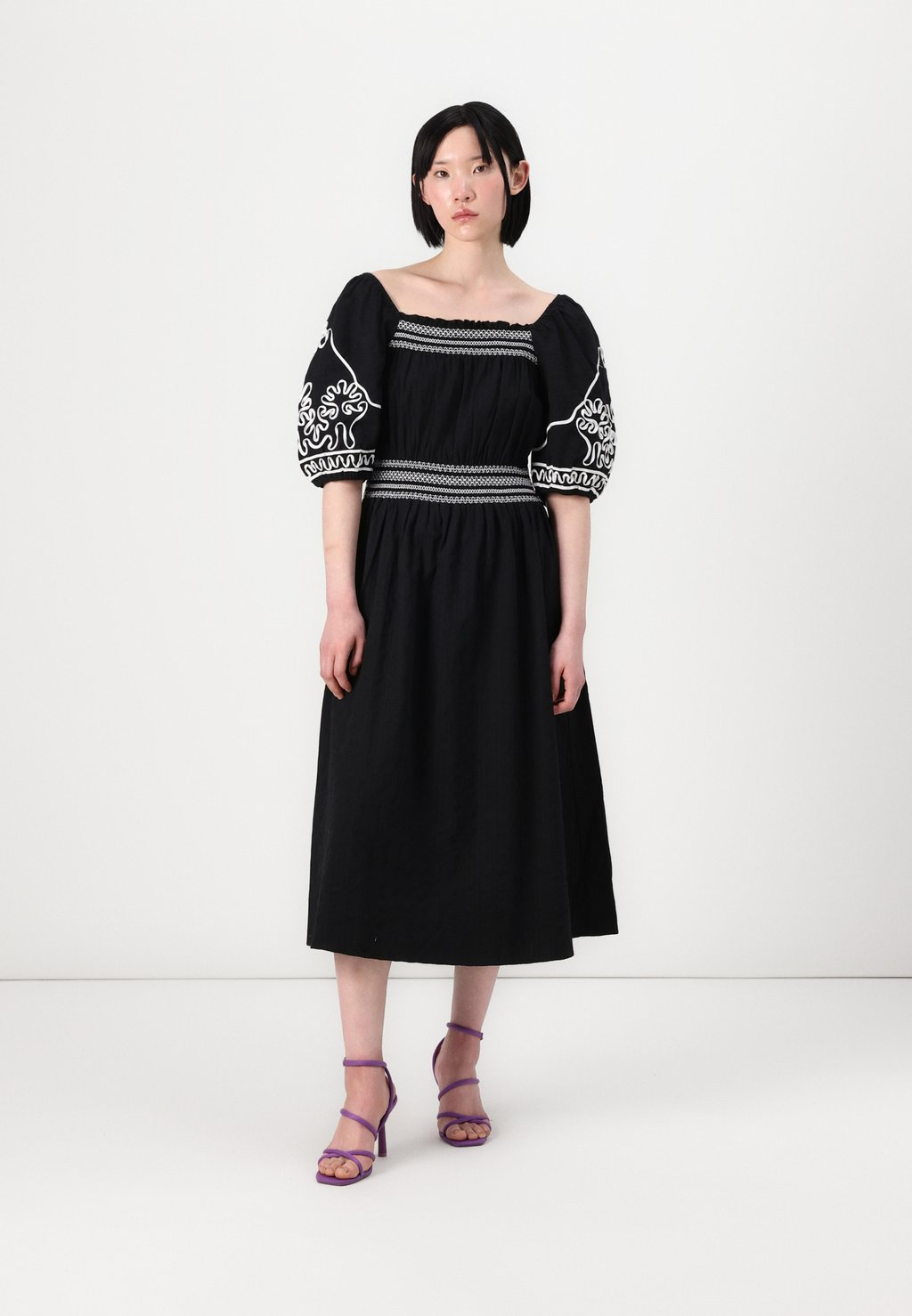 

Повседневное платье GIGGA MIDI DRESS YAS, черный