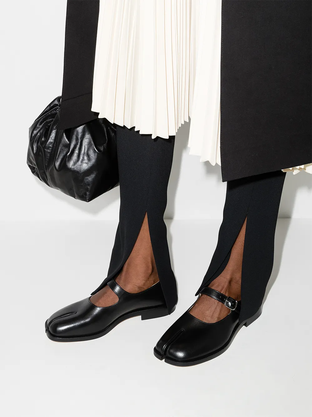 Туфли Мэри Джейн с носком Tabi MAISON MARGIELA, черный — фото 3