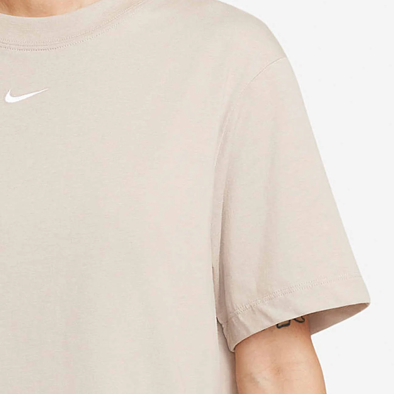 Nike Футболка женская khaki — фото 4