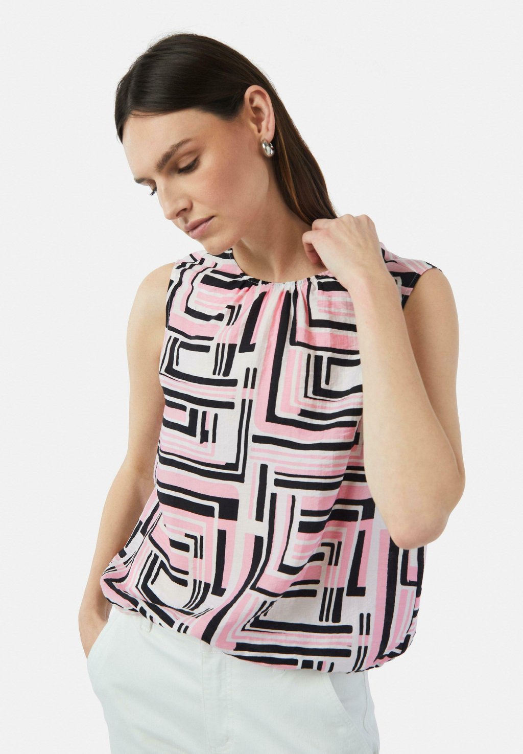 

Топ ÄRMELLOSE MIT ALL-OVER-PRINT comma casual identity, белый