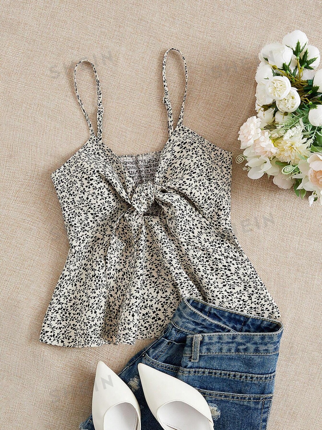 

Топ на бретельках Shein WYWH Vacation Ditsy Floral с баской и завязками, абрикосовый