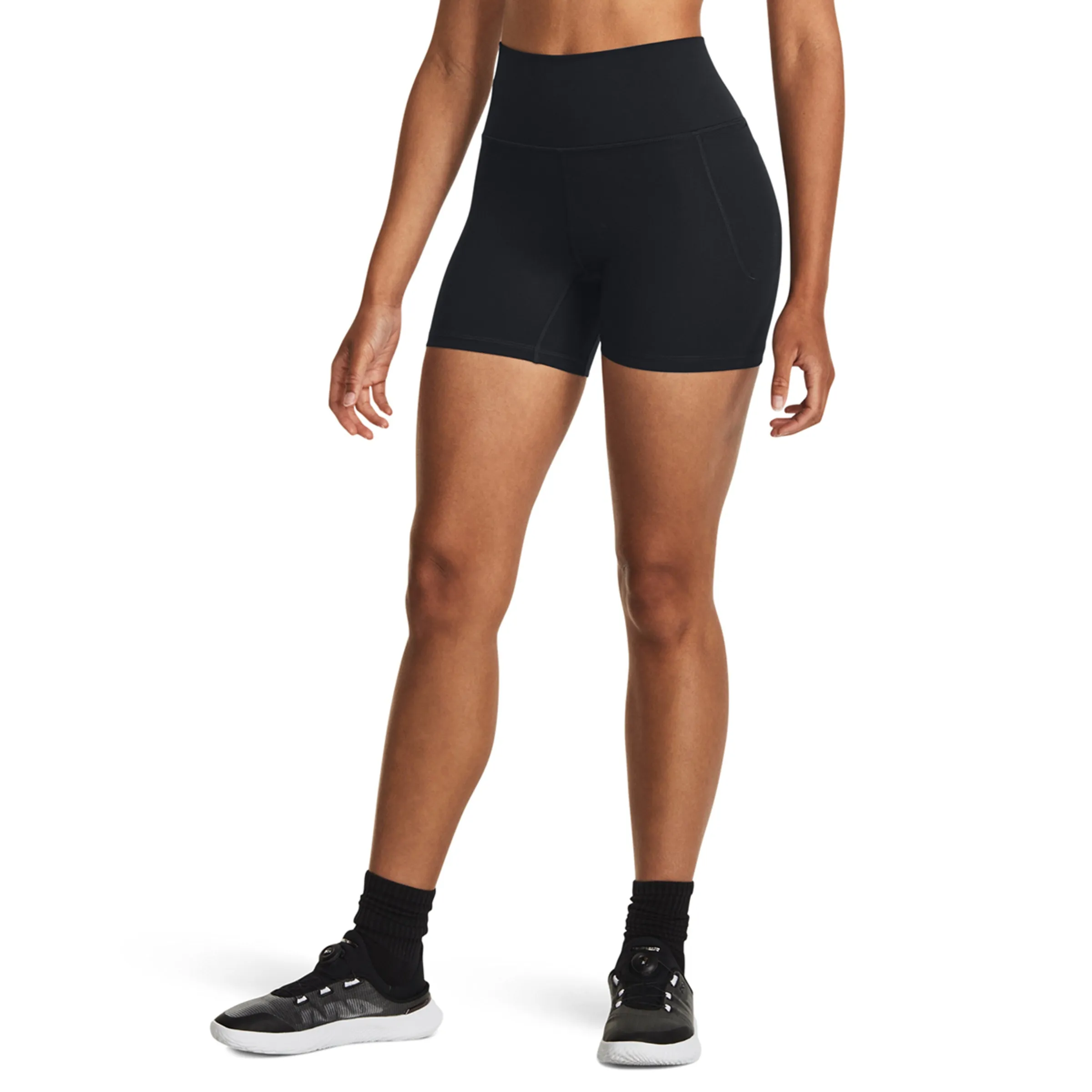 

Женские шорты до середины бедра Meridian Under Armour, черный
