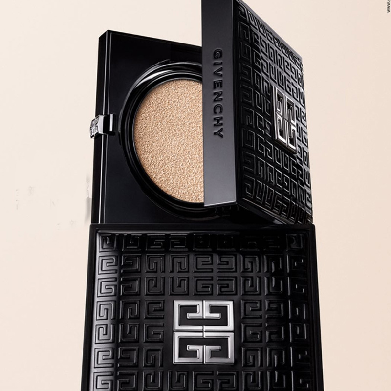 Тональная основа Air Cushion Sweet Radiance с легким нанесением 12г+3,2г Givenchy — фото 4