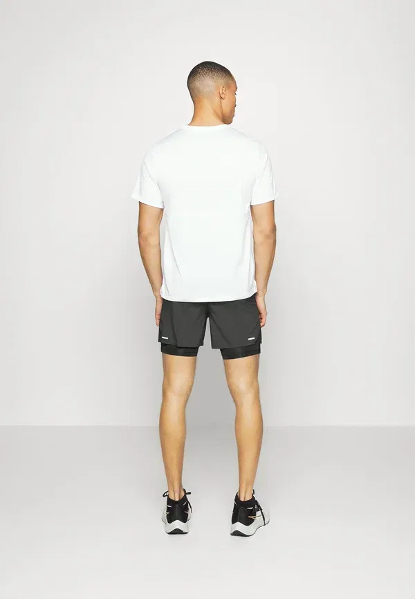 Спортивные шорты Nike Performance, black/reflective silver, черный/отражающий серебристый — фото 3