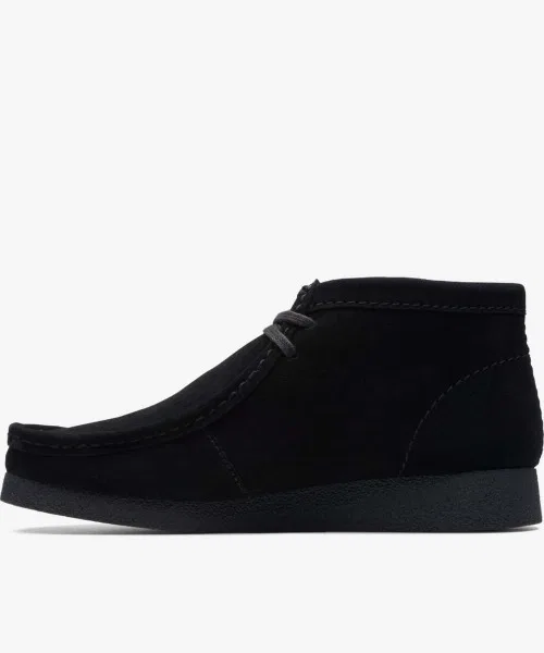 Мужские замшевые ботинки Clarks WallabeeEVO Bt чёрные — фото 3