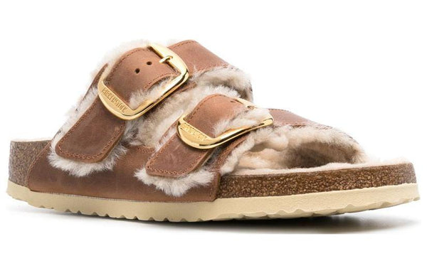 Тапочки arizona big buckle shearling oiled leather narrow fit 'cognac' Birkenstock, коричневый — фото 2