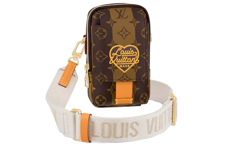 

LOUIS VUITTON Двойной чехол для телефона X Nigo Flap коричневый