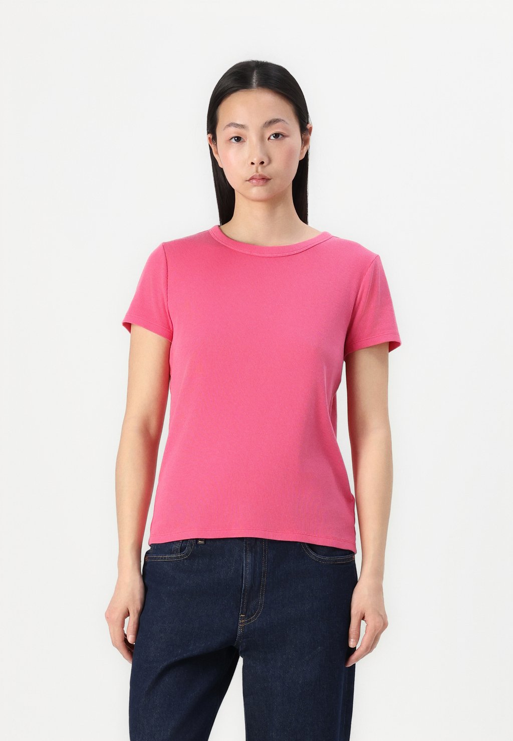 

Базовая футболка GAP, красный
