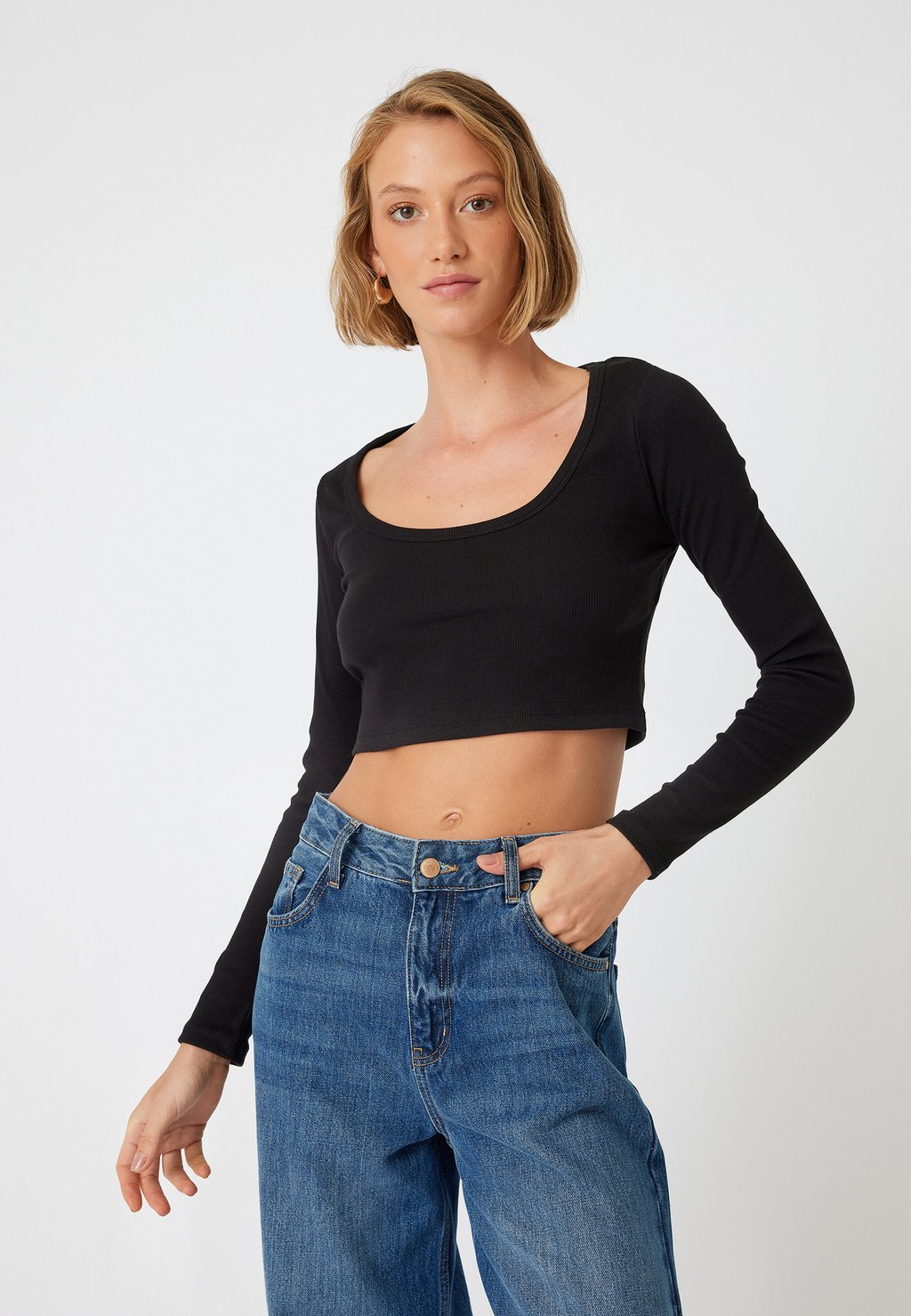 

Топ с длинными рукавами CROP Koton, черный