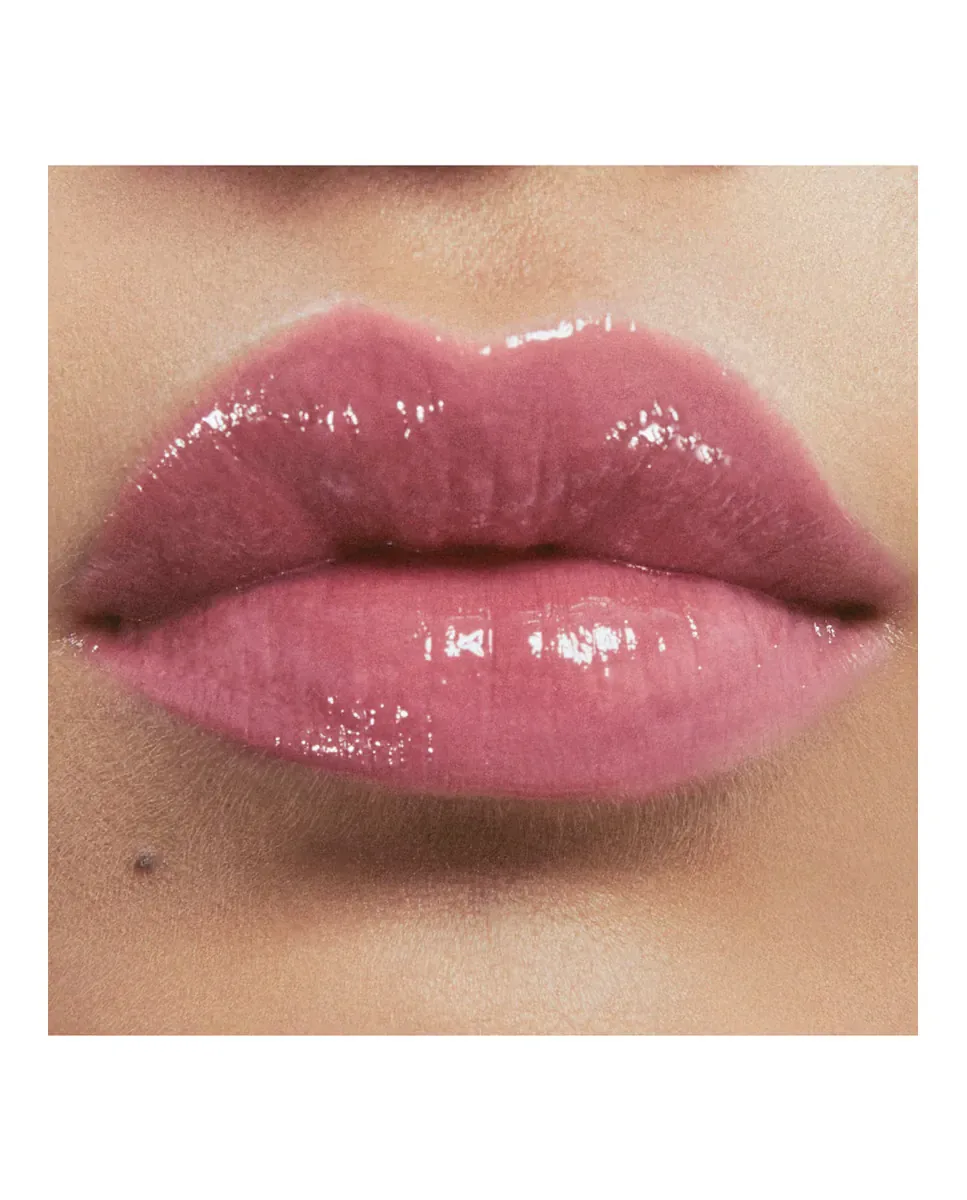 Помада для губ с эффектом влажного блеска Loveshine Yves Saint Laurent, 203 Blushed Mallow — фото 4