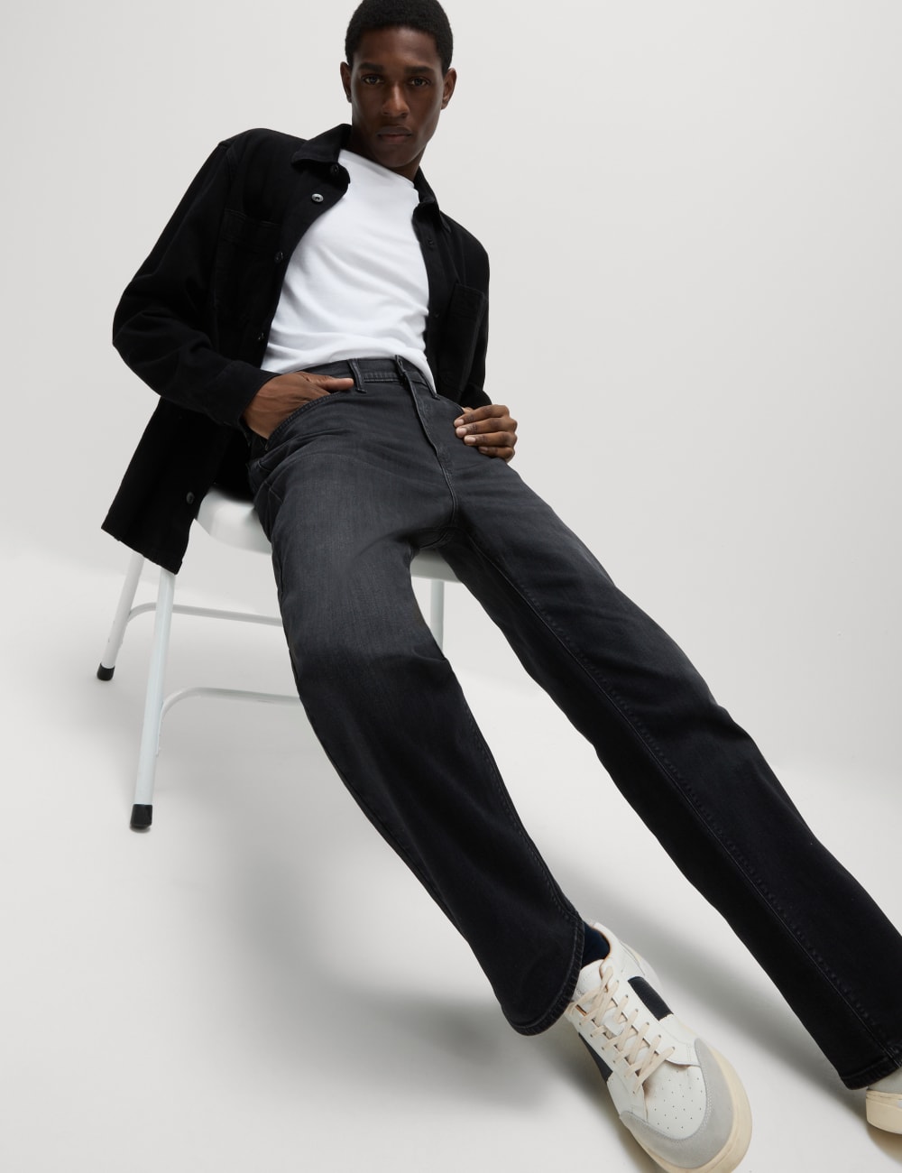 

Свободные эластичные джинсы Marks & Spencer, цвет Black denim