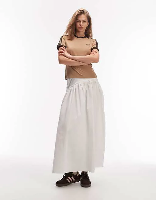 Светло-коричневая футболка с 3 полосками adidas Originals — фото 4