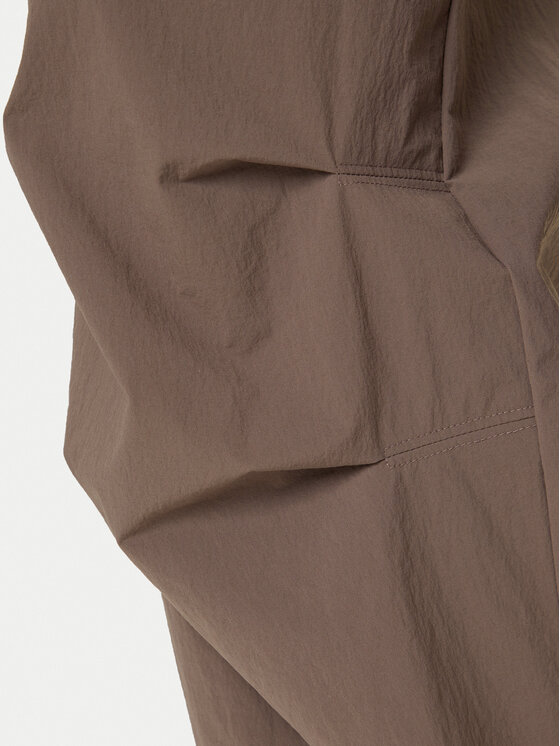 Брюки loose fit Premium Essentials Utility Parachute JW1087 Adidas, коричневый — фото 4