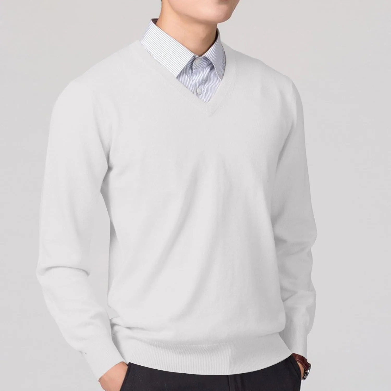 Мужской свитер V-образным вырезом Slim Fit из легкого кашемира — фото 2