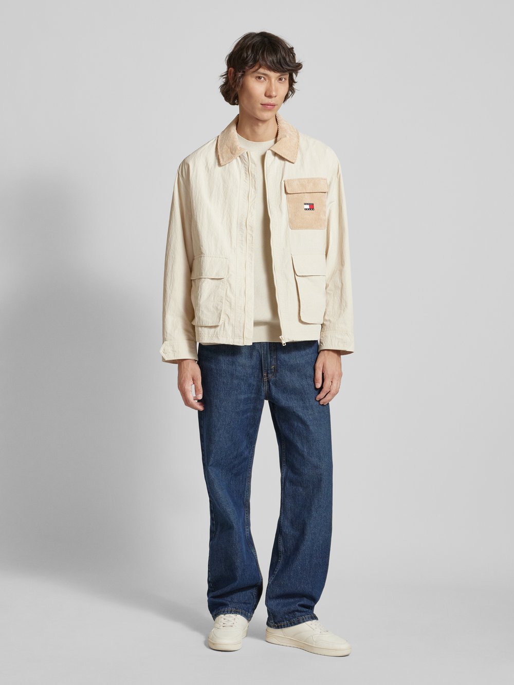 

Куртка с пришитыми этикетками и карманами с клапанами Tommy Jeans, бежевый