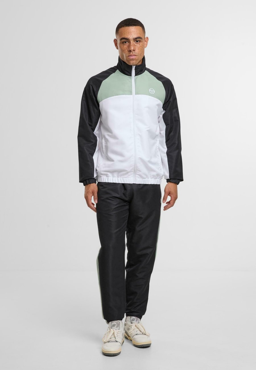 

Спортивный костюм Sergio Tacchini METROPOLIS SET, Black Iceberg Green/White