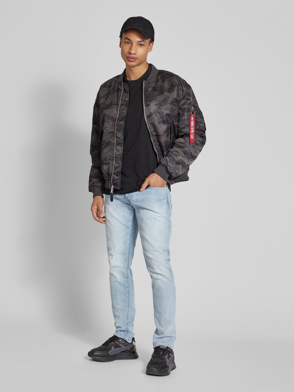 

Джинсы Slim fit с эффектом поношенности, модель '3301' G-Star Raw, светло-голубой