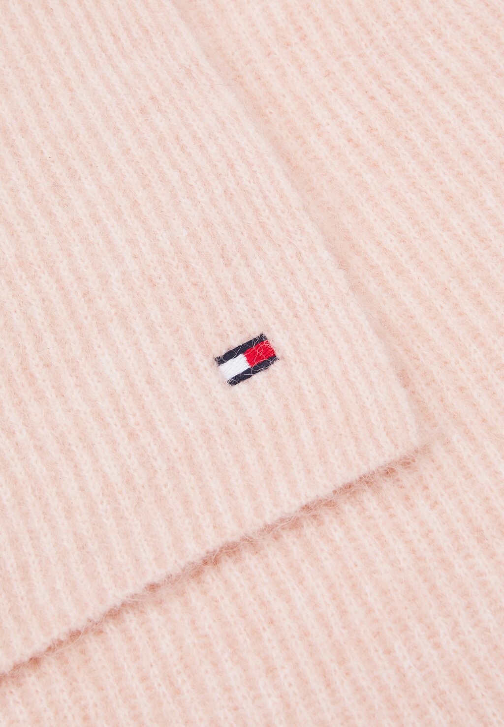 

Шарф ESSENTIAL FLAG FUZZY SCARF Tommy Hilfiger, светло-розовый