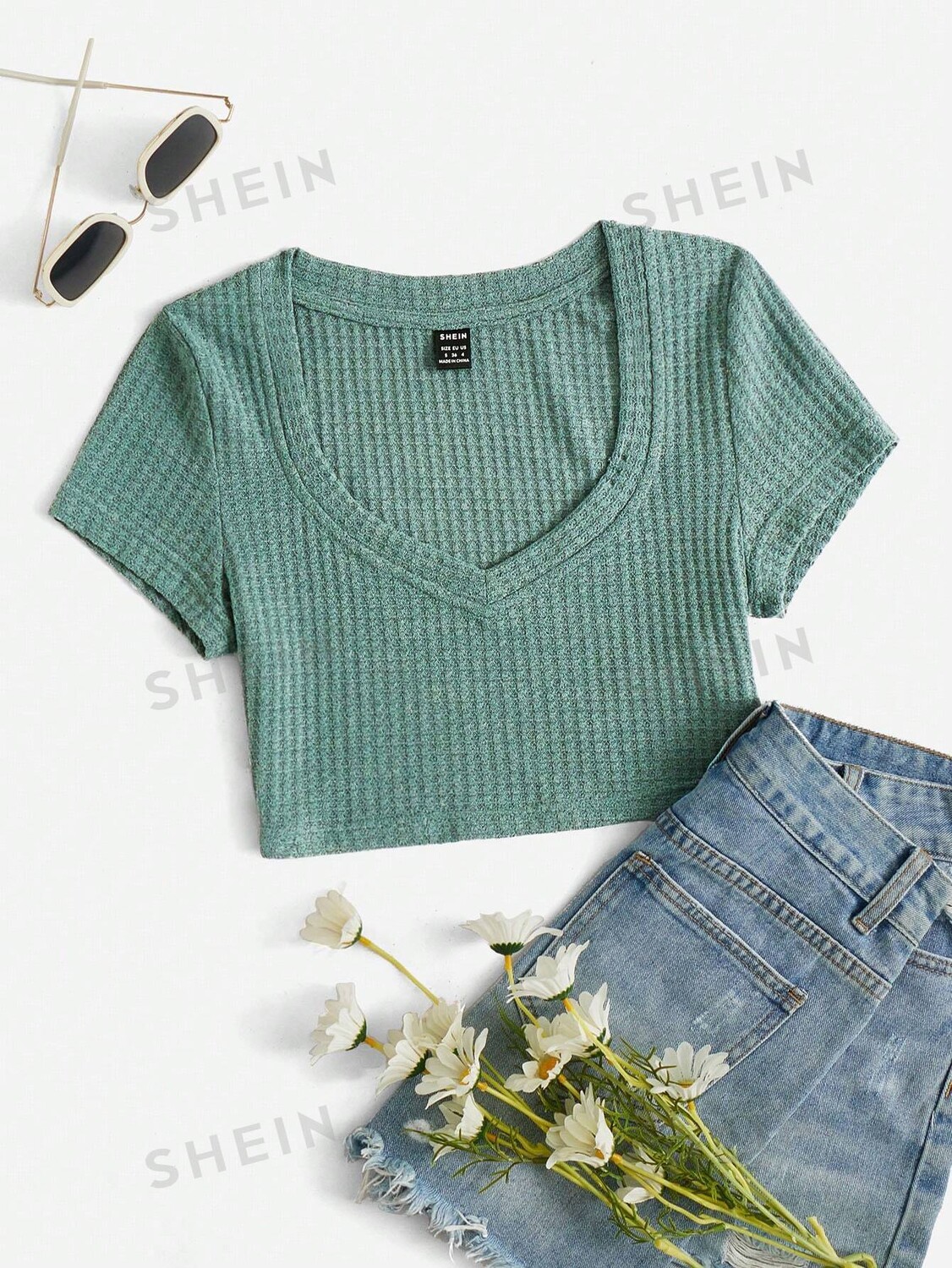 

Топ укороченный Shein Ezwear приталенного кроя, синий