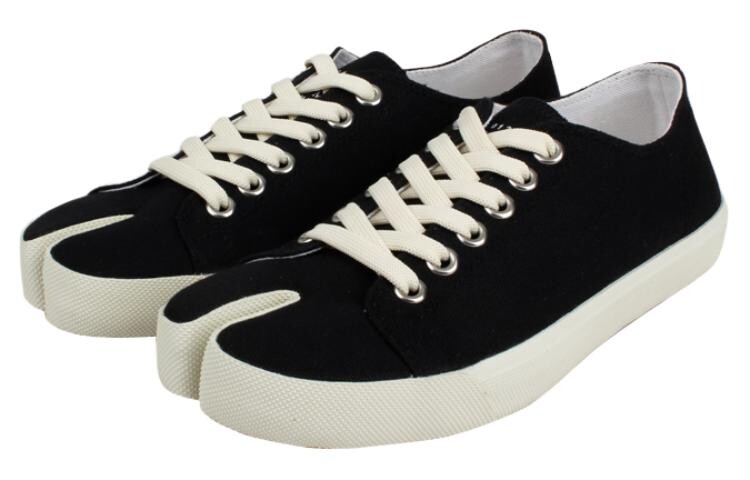 Кеды женские Maison Margiela Tabi Canvas Low-top, черный / белый — фото 2