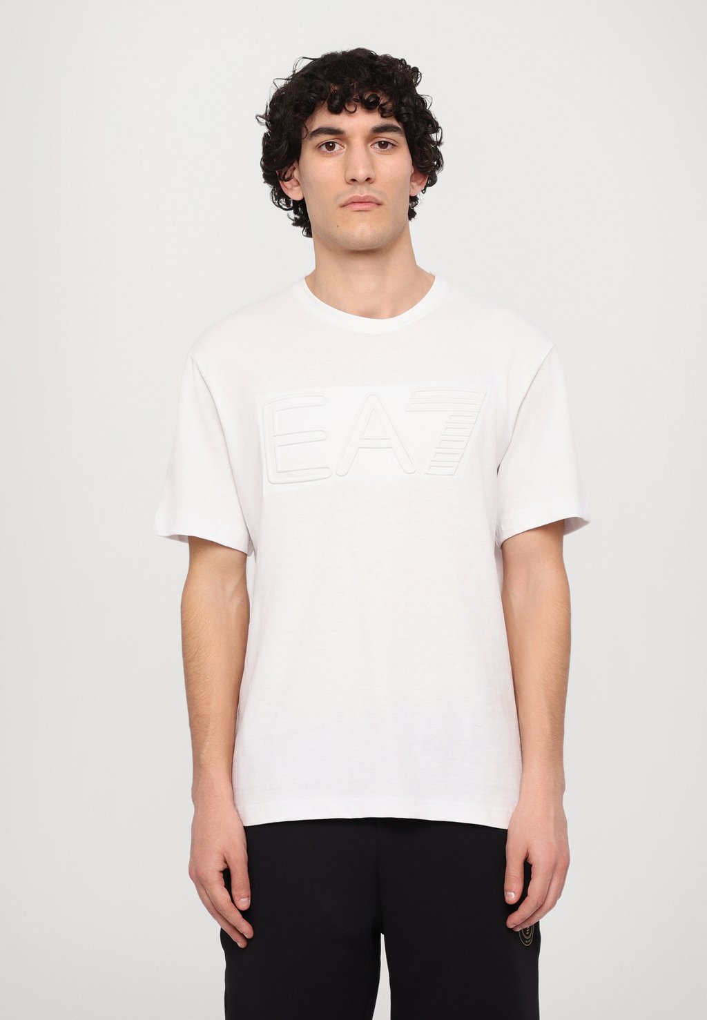 

Базовая футболка EA7 Emporio Armani, белый