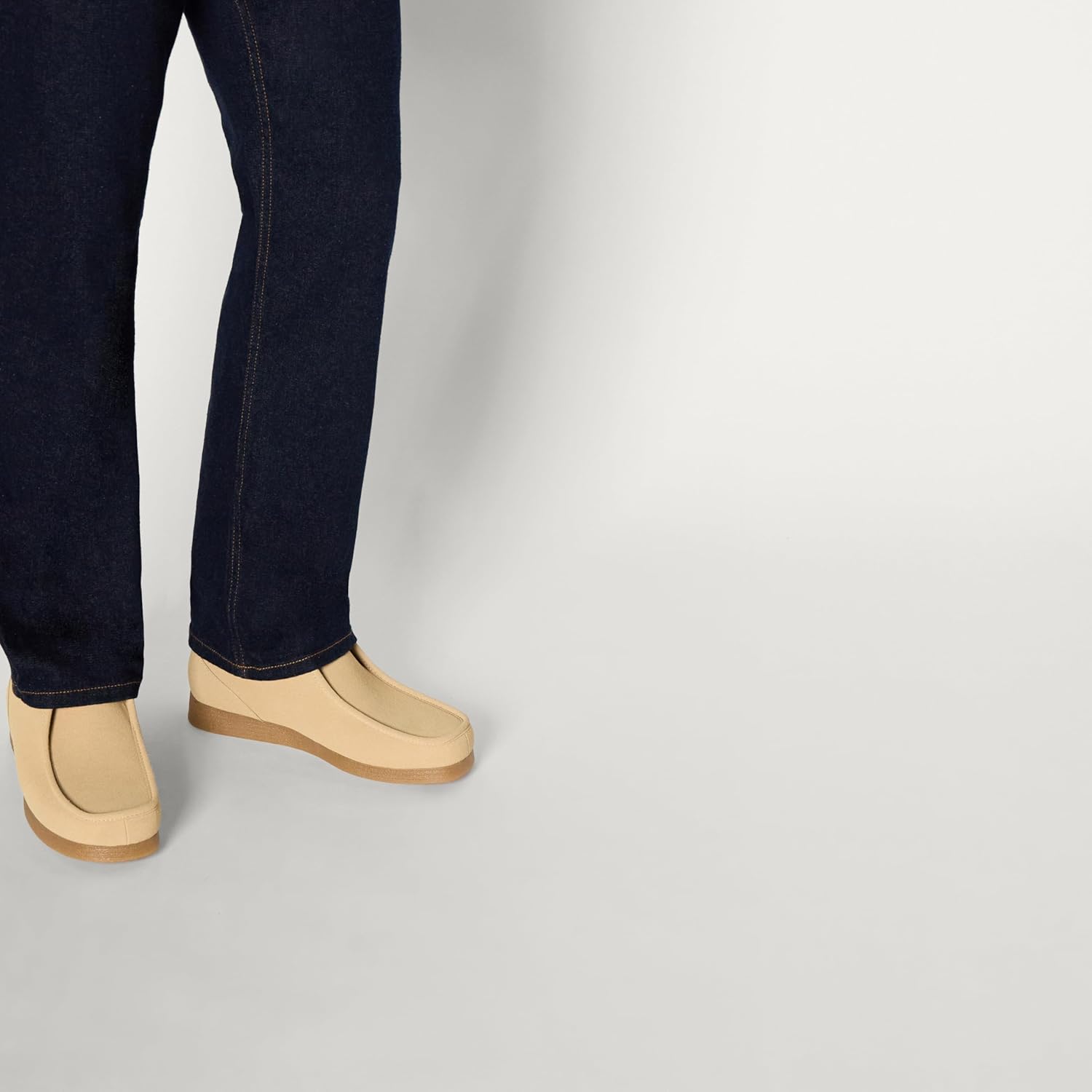 Мужские ботинки Amazon Essentials Chukka с носком-мокасином, песочный — фото 2