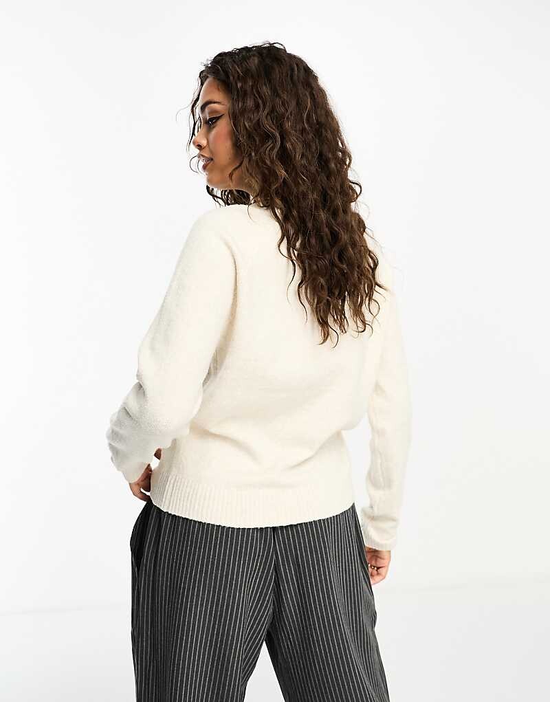 

Vero Moda Petite – Кремовый свитер с круглым вырезом