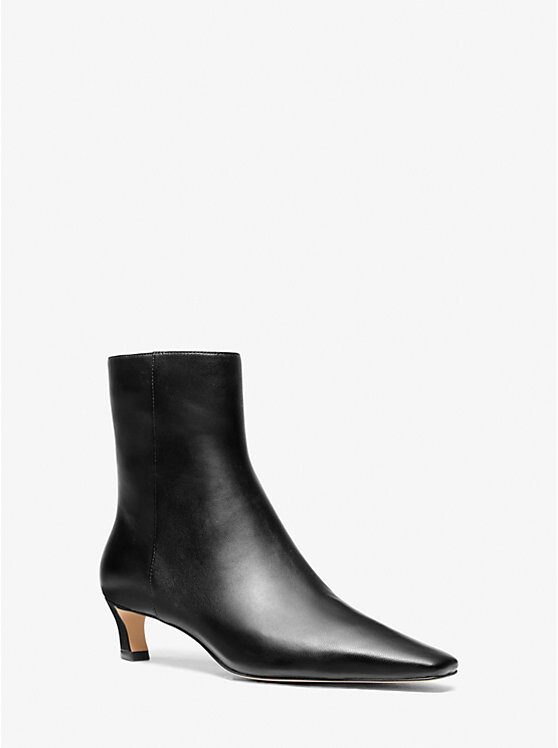 

Ботинки Cosmo Leather Kitten Michael Kors, черный