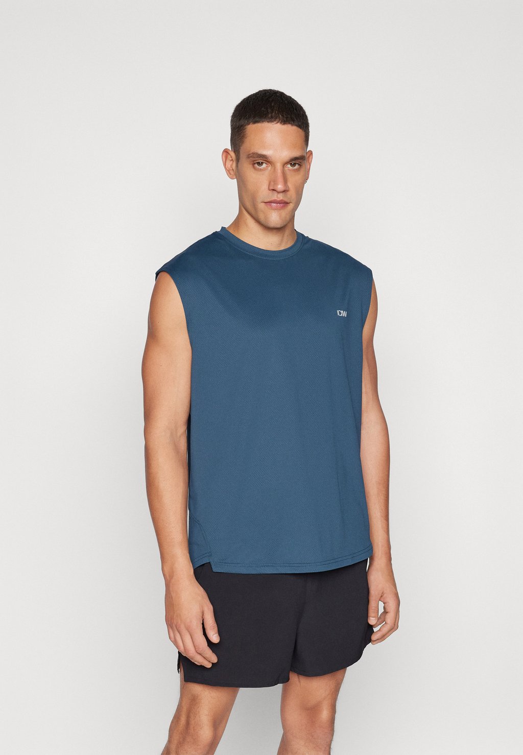 

Топ STRIDE SLEEVELESS ICANIWILL, бирюзовый