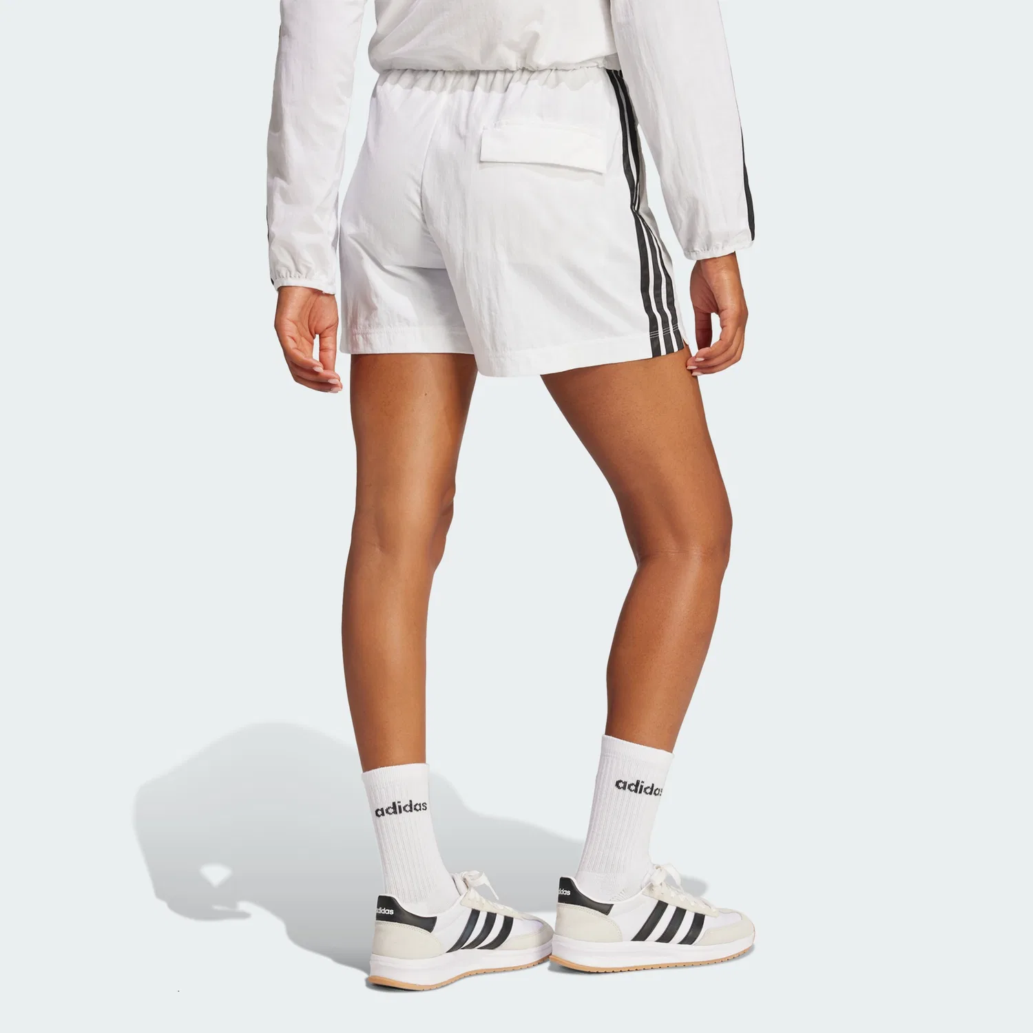 Женские тканые шорты Essential 3S Lifestyle от Adidas — фото 2