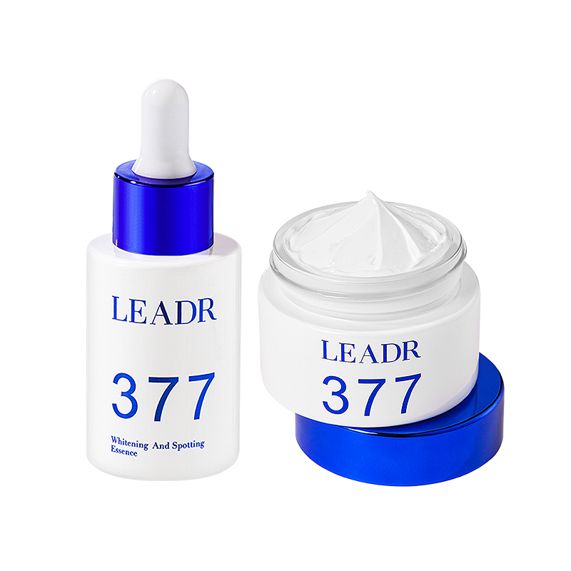 

LEADR Осветляющая сыворотка-лосьон для отбеливания и осветления темных пятен