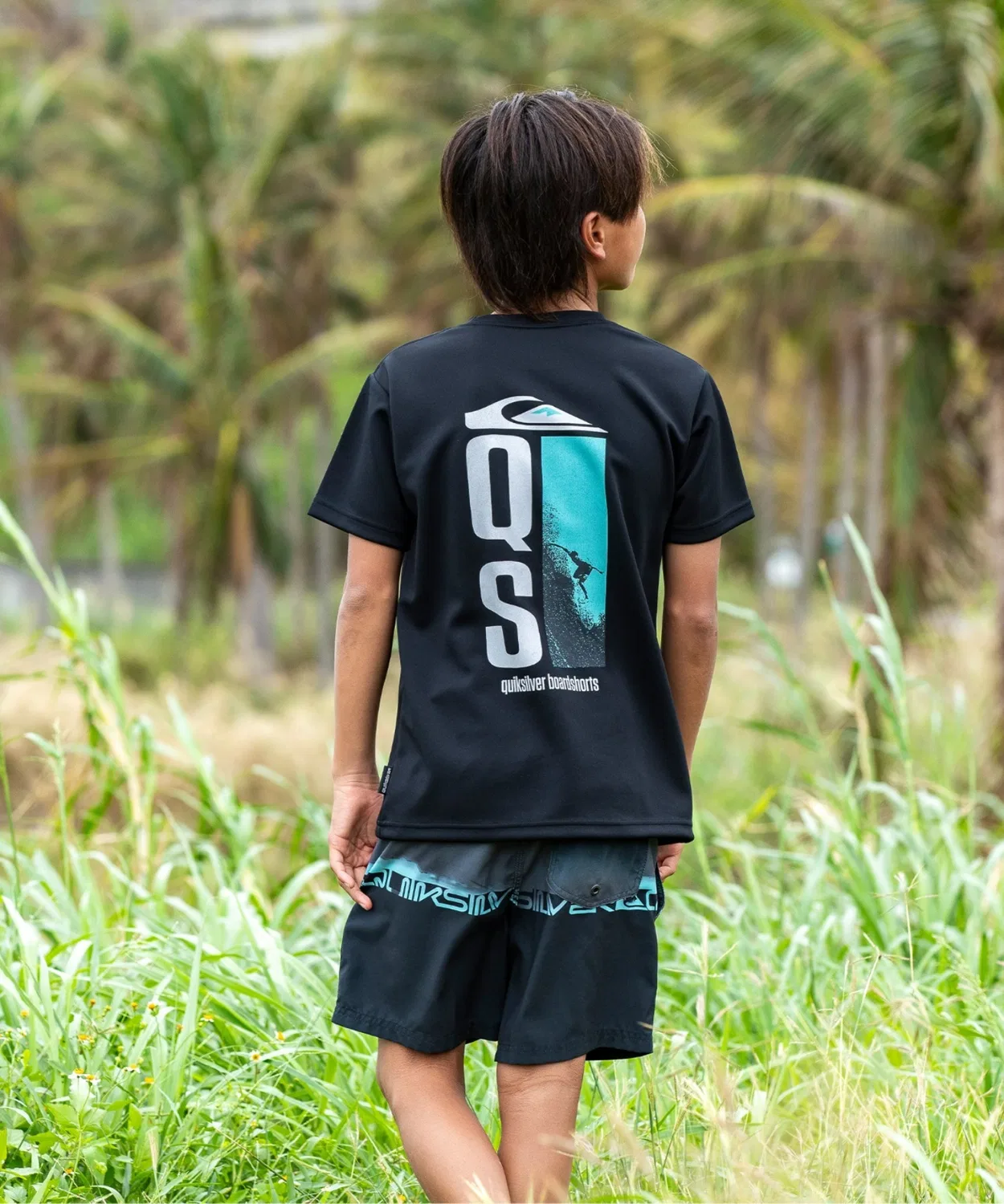 Рашгард детский Quiksilver QUIK DROP SS YOUTH с фотопринтом, серый уголь — фото 4