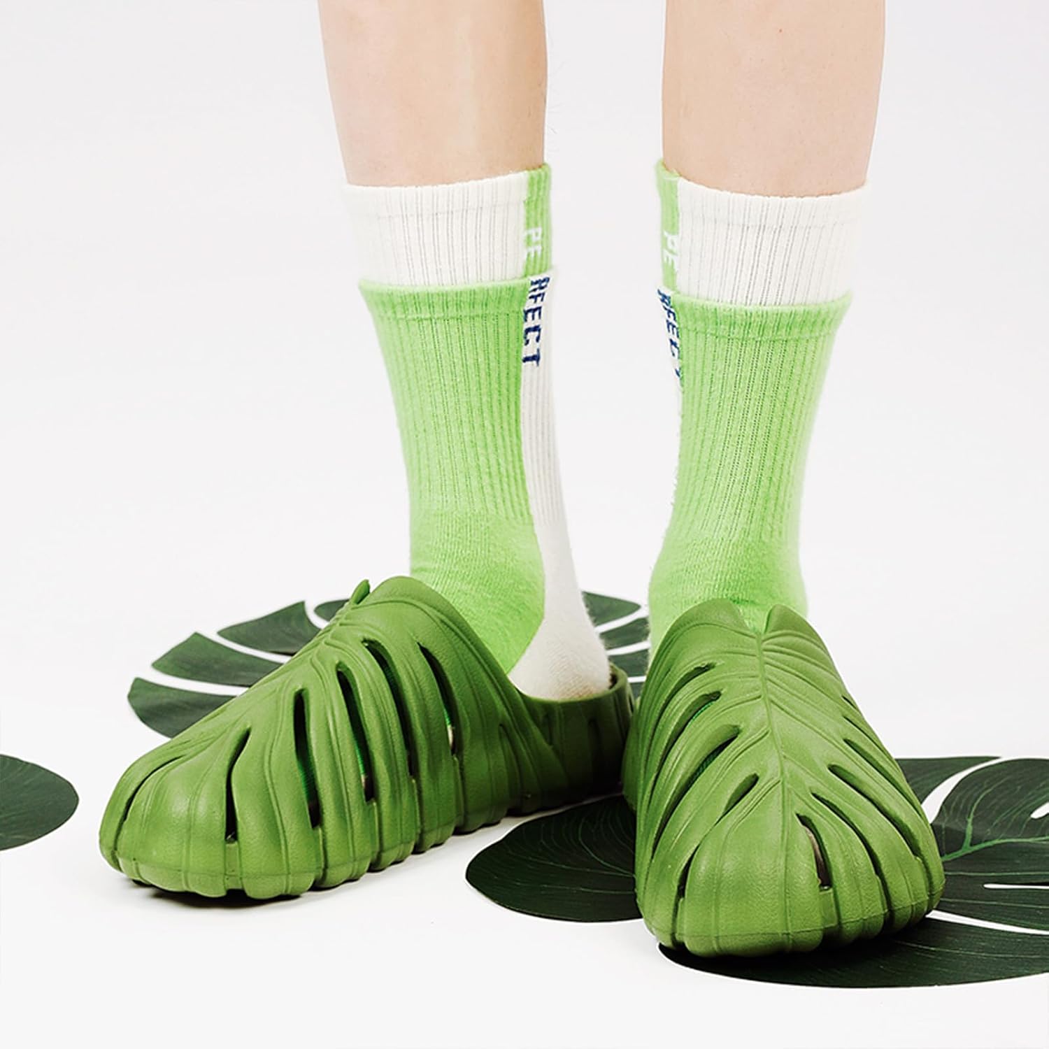 Тапочки Optigard Monstera для женщин и мужчин, толстая подошва из ЭВА, мягкие тапочки Monstera, нескользящие, быстросохнущие, дышащие пляжные шлепанцы Monstera, зеленый — фото 3