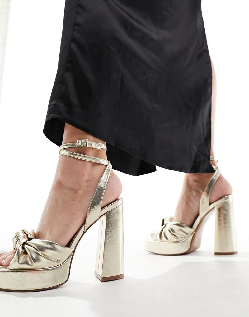 Золотистые босоножки на платформе с завязками ASOS DESIGN Nikita — фото 4